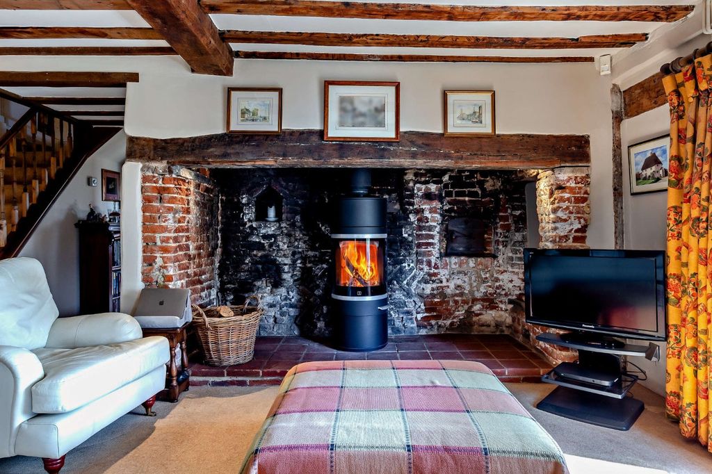 Property photo 2 of 20 Picture No. 27