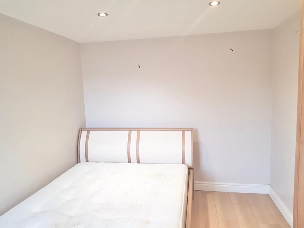 Property photo 2 of 3