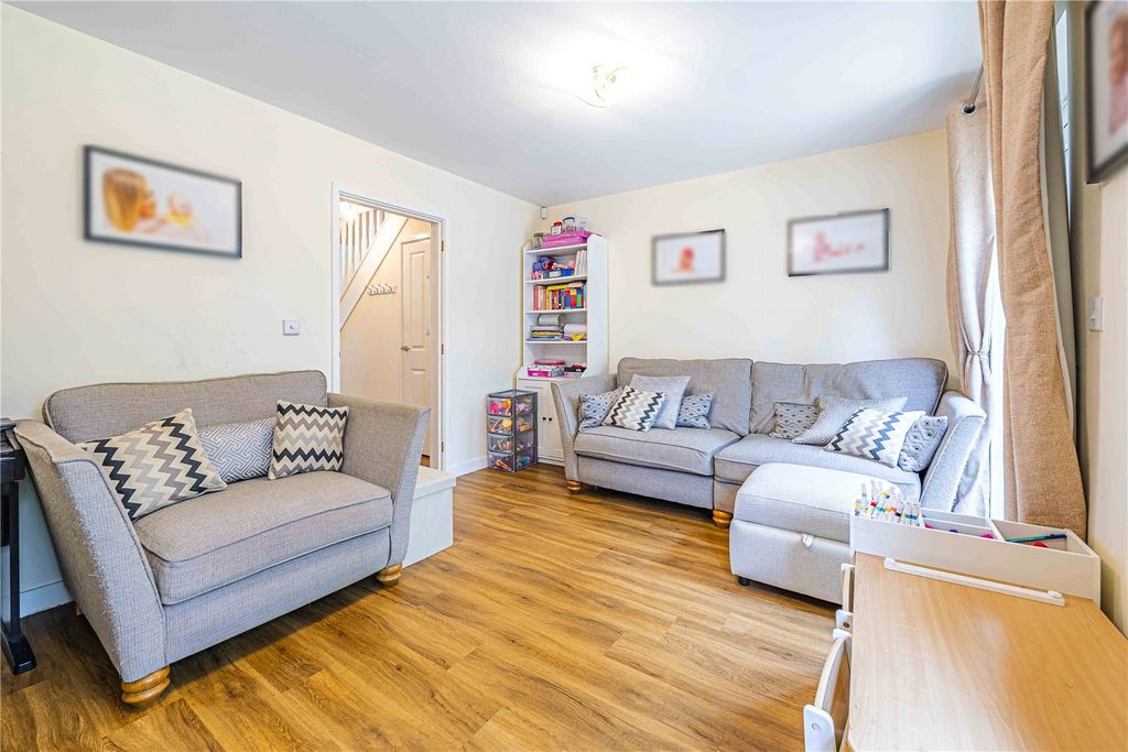 Property photo 3 of 14 Picture No. 16