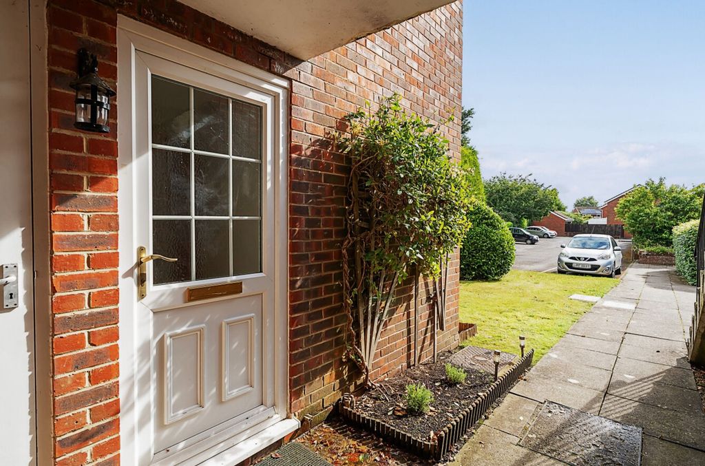 Property photo 2 of 13