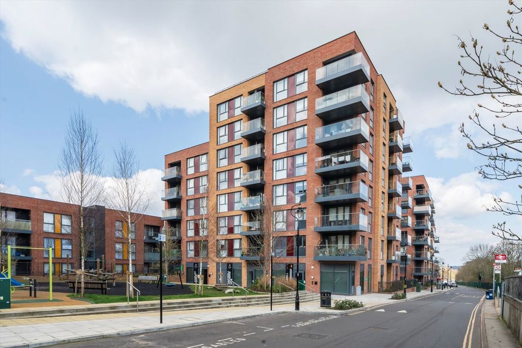 Property photo 1 of 6