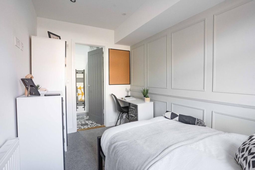 Additional image 24 of 6 bed shared accommodation to rentCromwell Road, Stanmore SO22