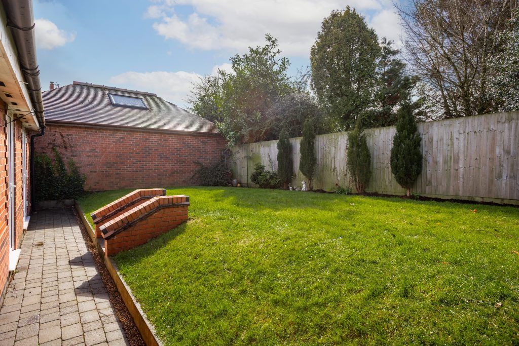 Property photo 2 of 25