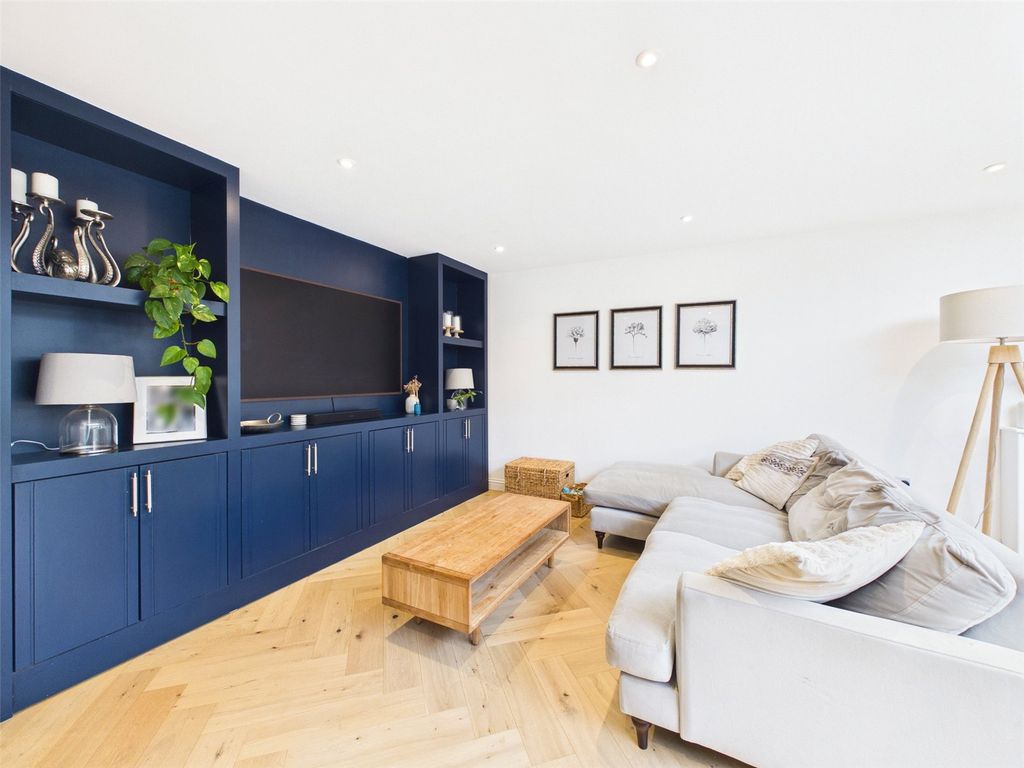 Property photo 3 of 24 Picture No. 03