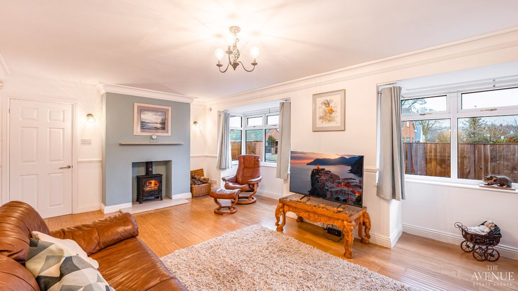 Property photo 3 of 43 3933996