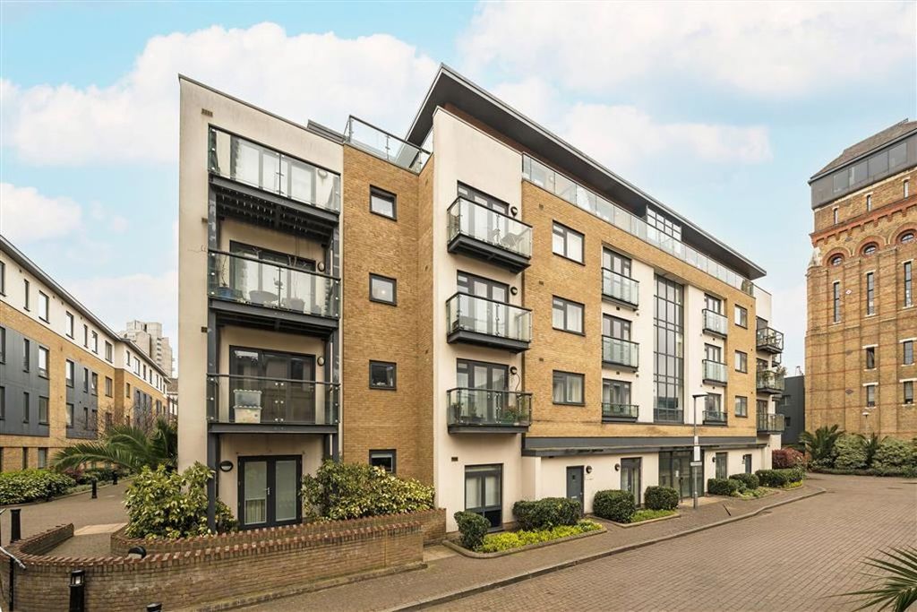 Property photo 1 of 9