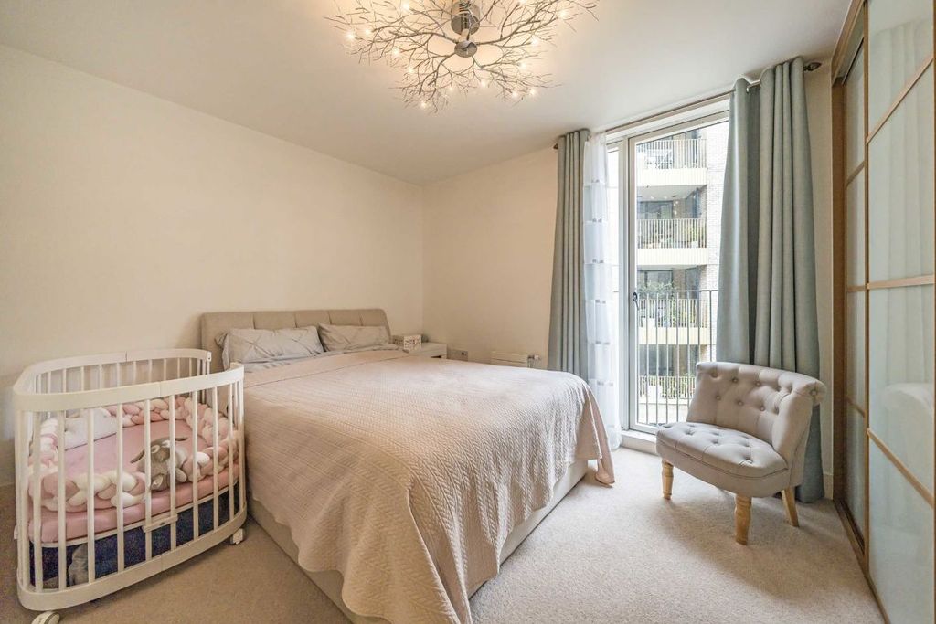 Property photo 3 of 6