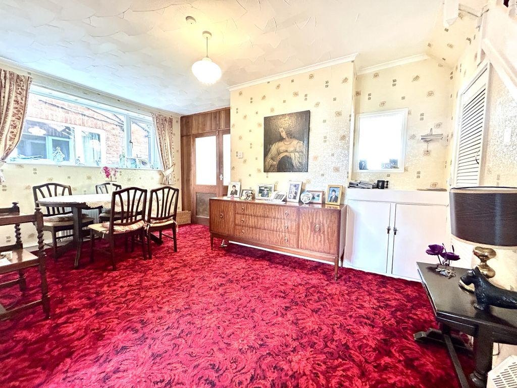 Property photo 3 of 18 Img_5298