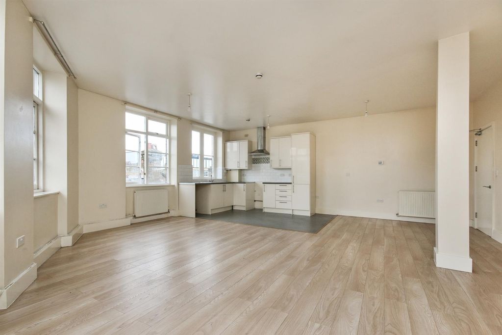 Property photo 1 of 9 Img_1007.Jpg