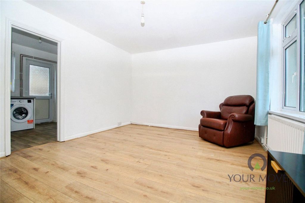 Property photo 3 of 13 Picture No. 01