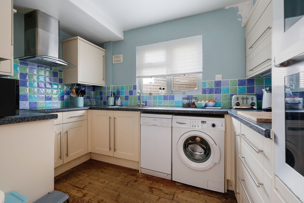 Property photo 3 of 10 Picture No. 02