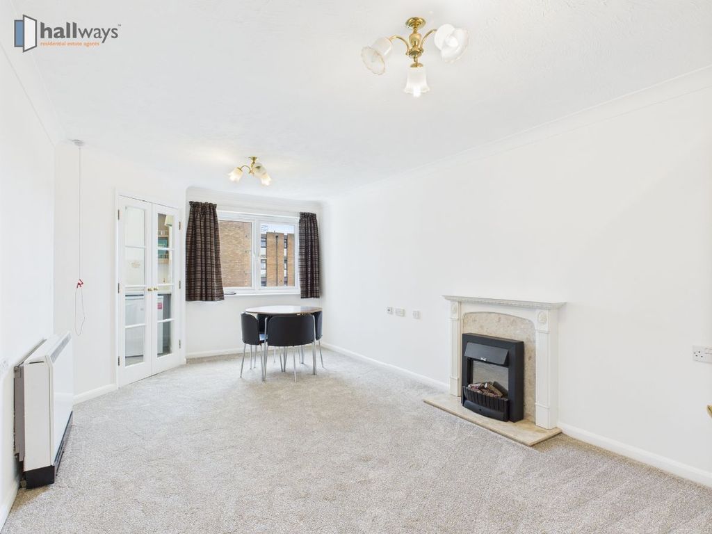 Property photo 3 of 10