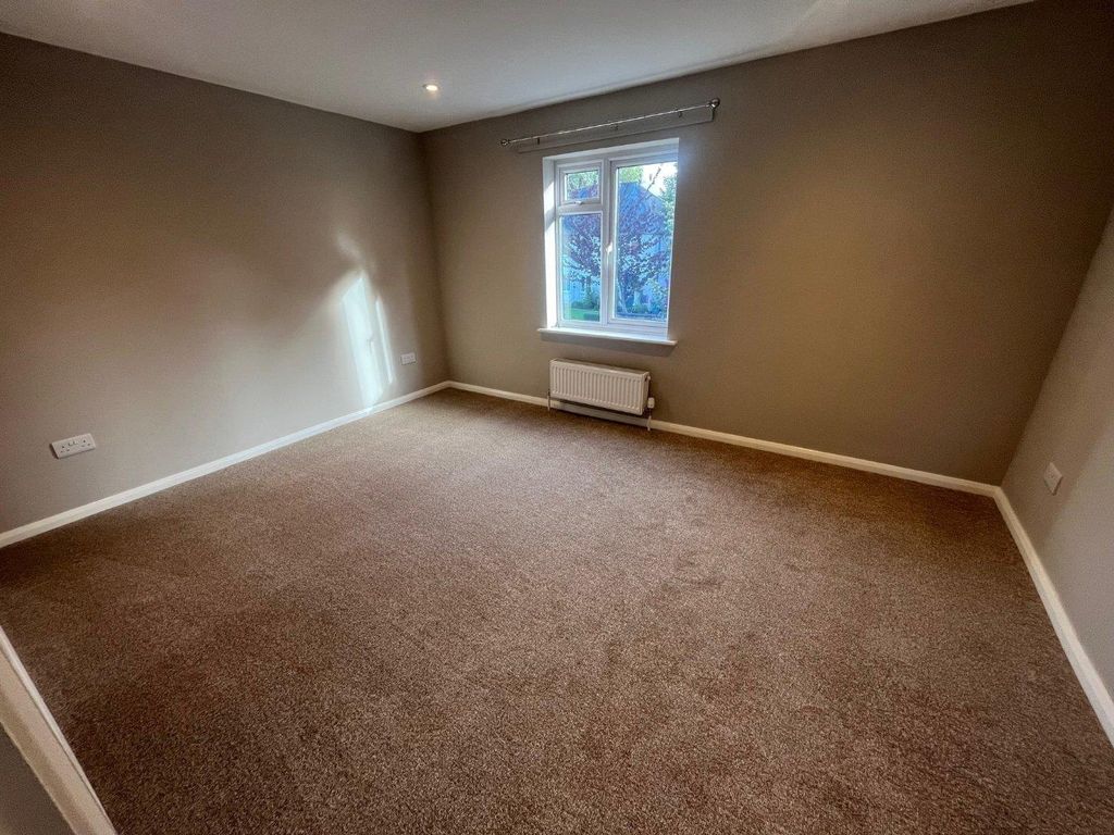 Property photo 3 of 10 Tiverton Seddons