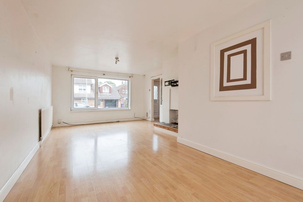 Property photo 3 of 20 Pbox-Img.Jpg