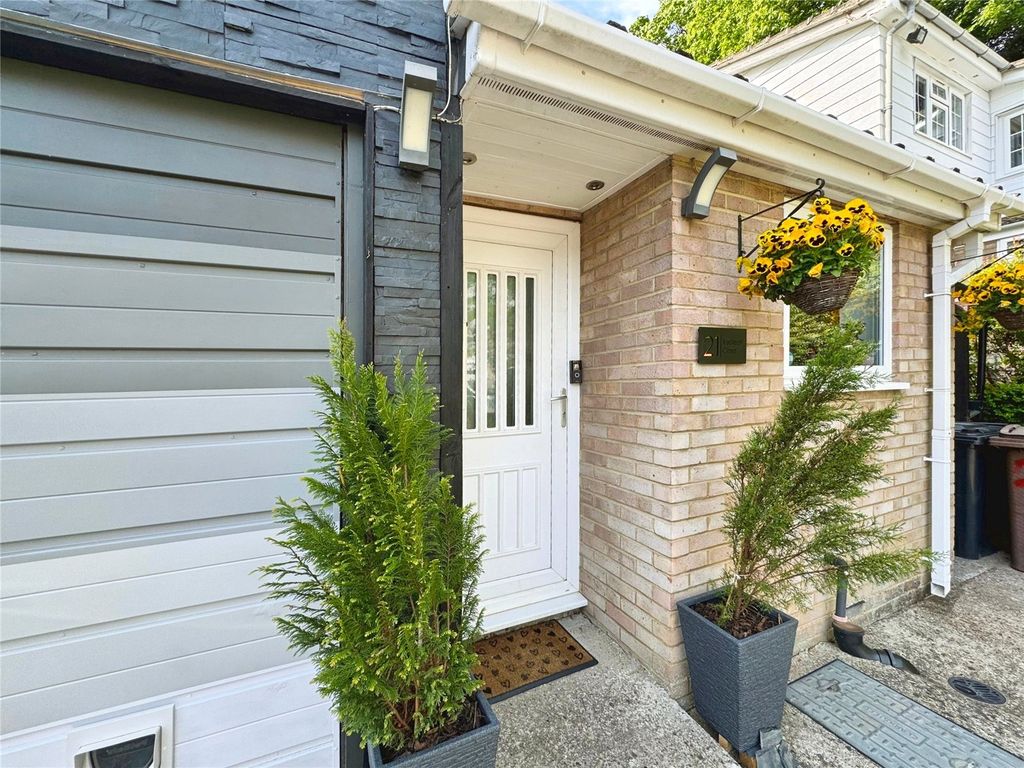 Property photo 1 of 22 Front External