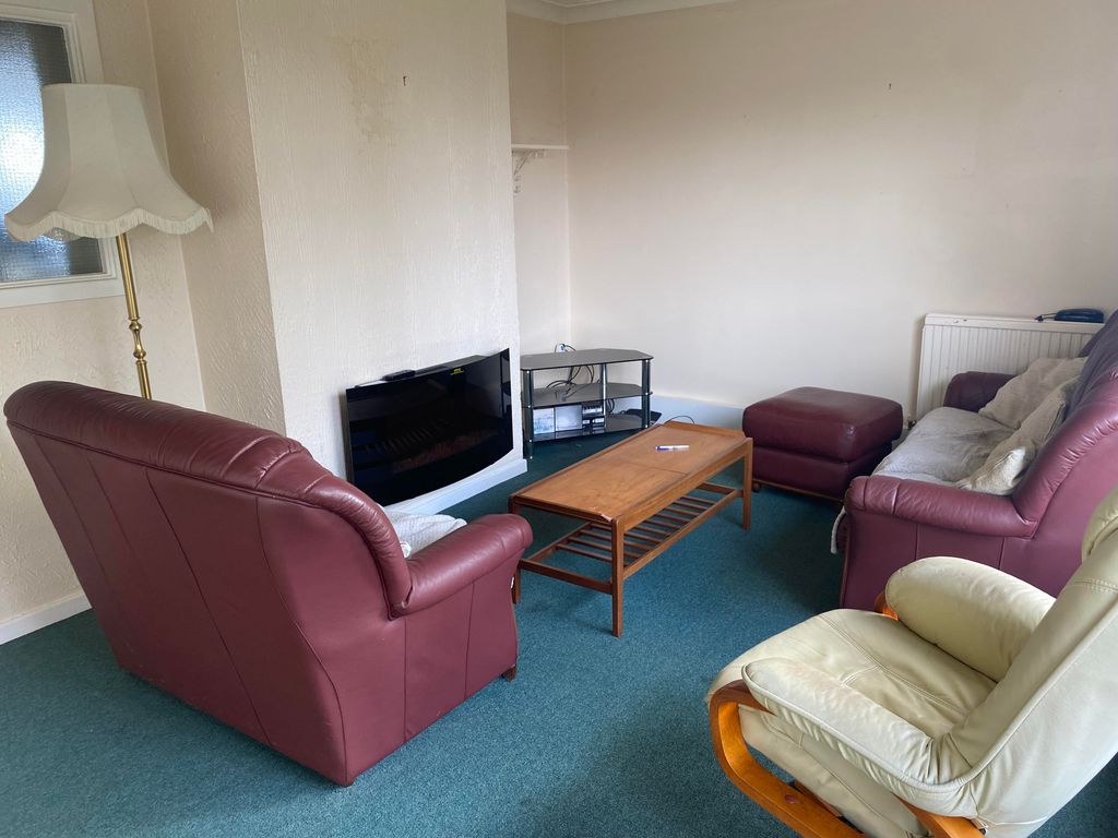 Property photo 2 of 8 Living Room