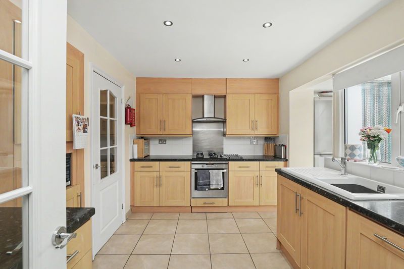 Property photo 3 of 28 Photo 21