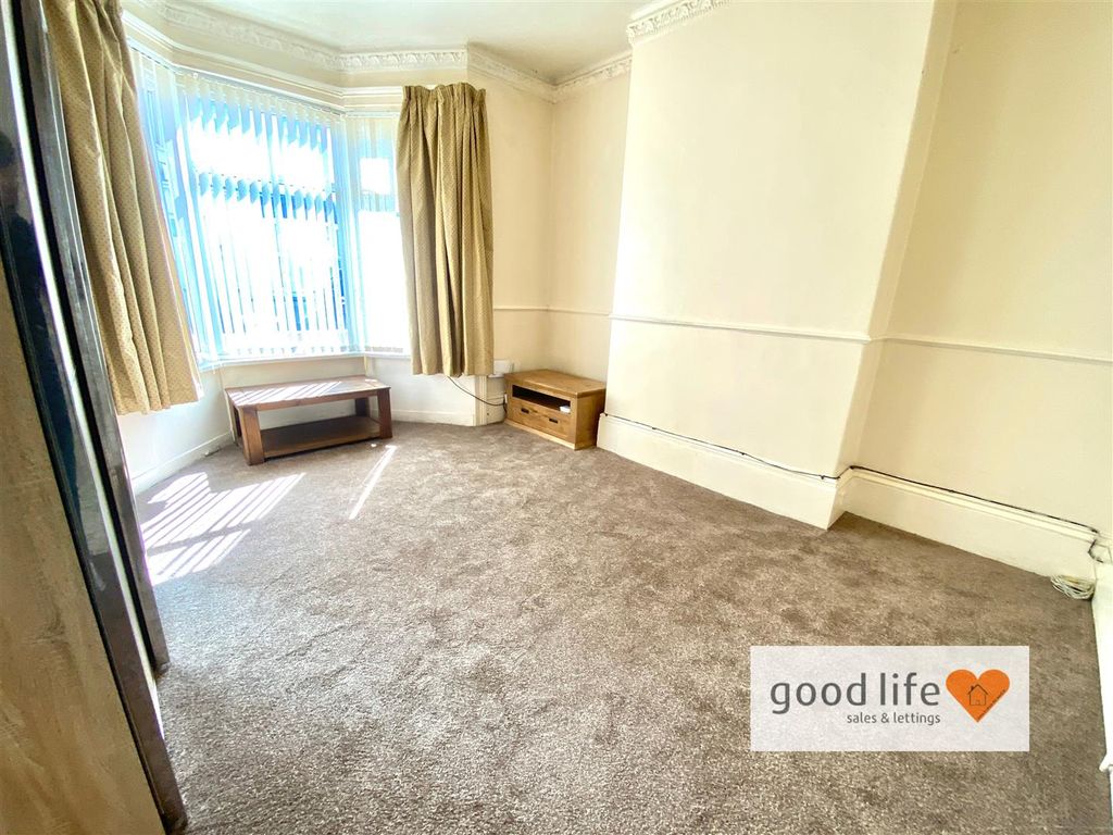 Property photo 2 of 12 20260824_121634834_Iosguildford Street.Jpg