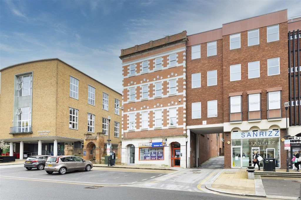 Property photo 1 of 7 5 Wallis House .Jpg