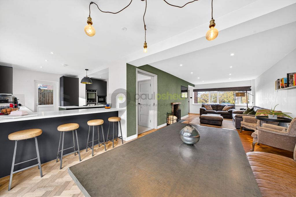 Property photo 1 of 25 Www.Steelelondon.Co.uk 06