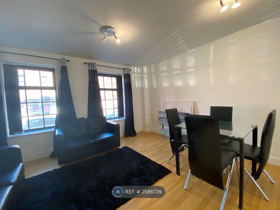 Property photo 2 of 8