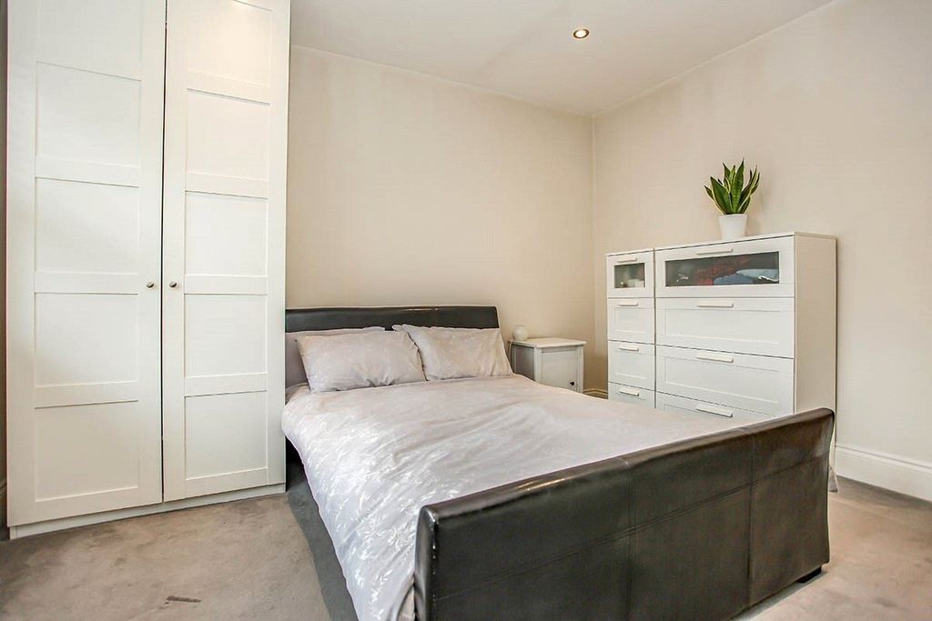 Property photo 2 of 8 Picture No. 09