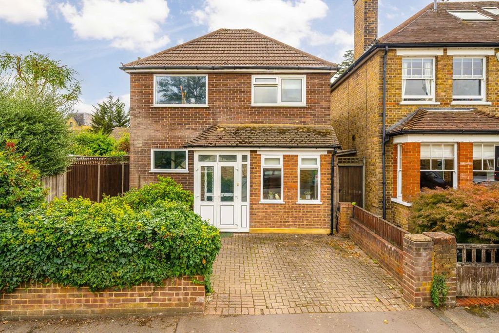 Property photo 1 of 9