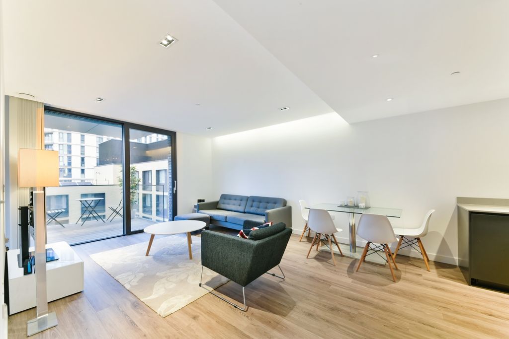 Property photo 2 of 10 Living Area