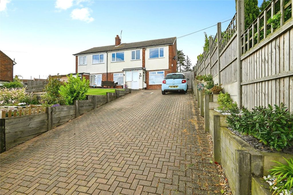 Property photo 1 of 19 Picture No. 40