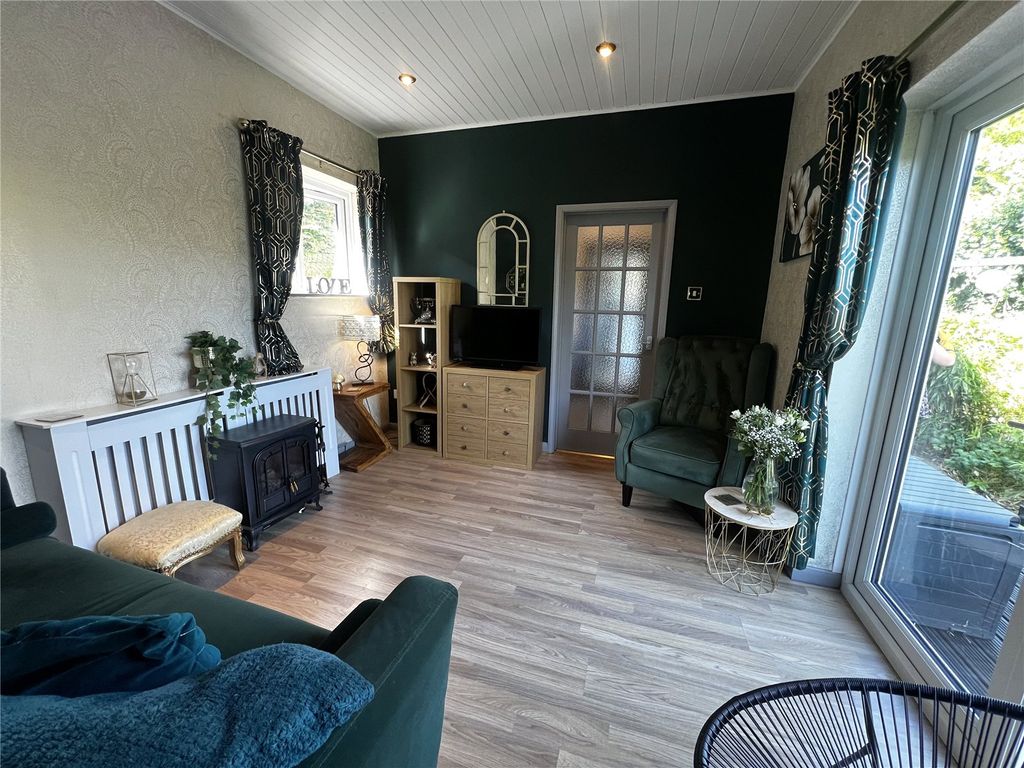 Property photo 1 of 24 Picture No. 07