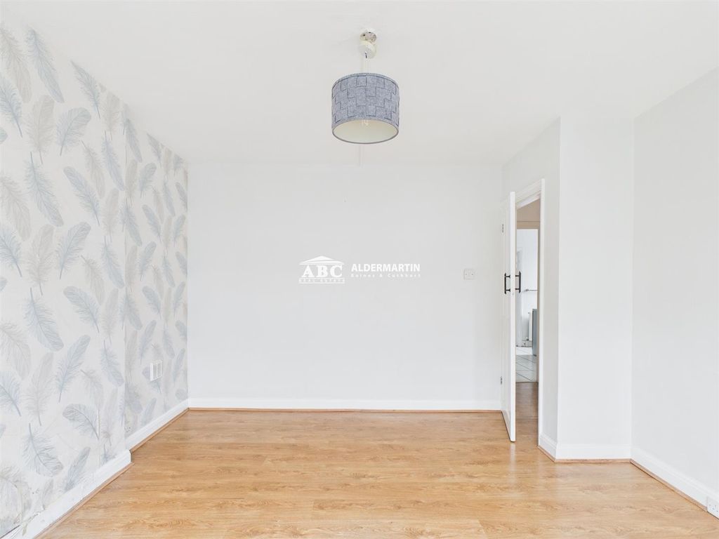 Property photo 2 of 10 Cam03827G0-Pr0112-Still002.Jpg