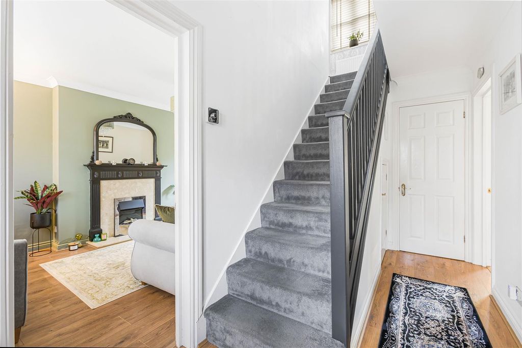 Property photo 2 of 22 12_66085.Jpg