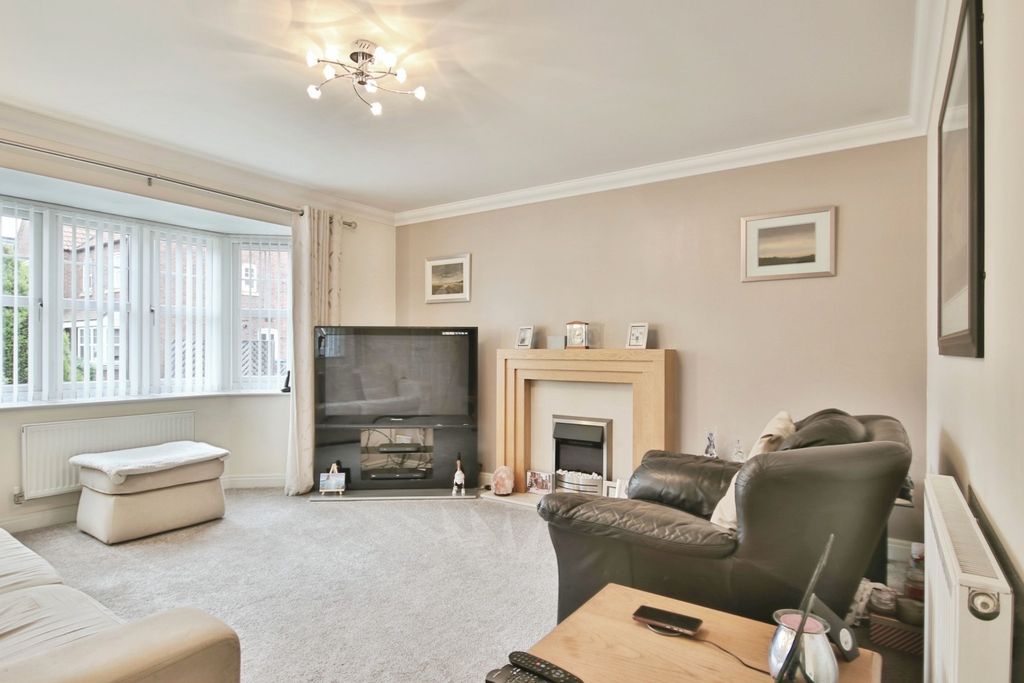 Property photo 3 of 21 4550498