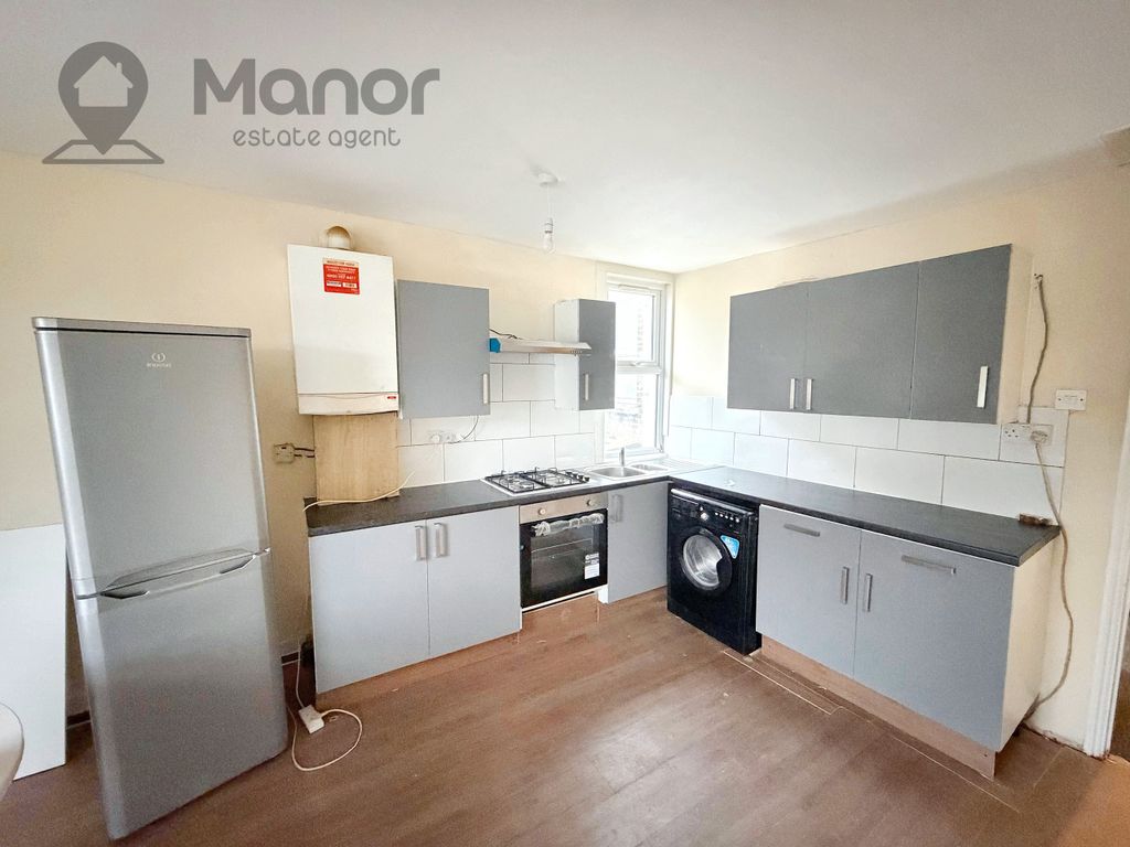 Property photo 2 of 13 Whatsapp Image 2025-11-23 At 01.02.53 (4)