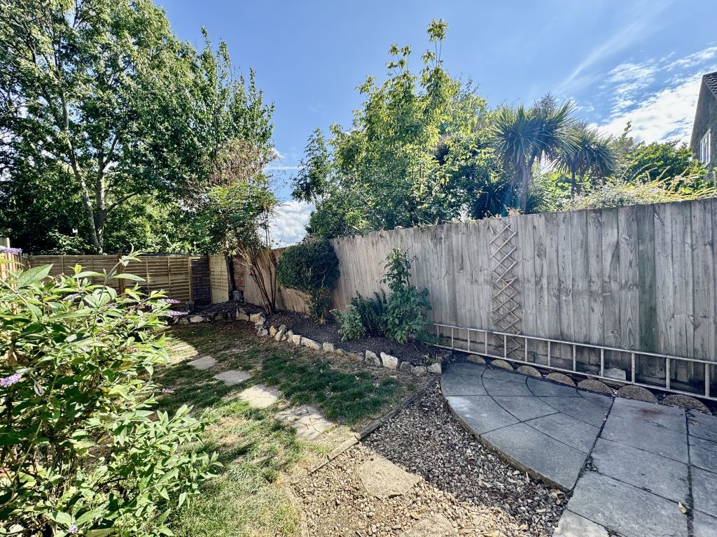 Property photo 2 of 20
