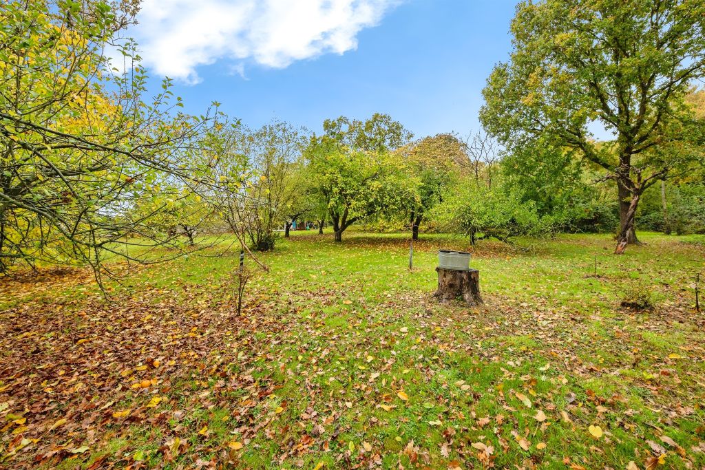 Property photo 2 of 26