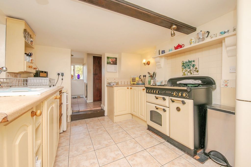 Property photo 3 of 17 Photo