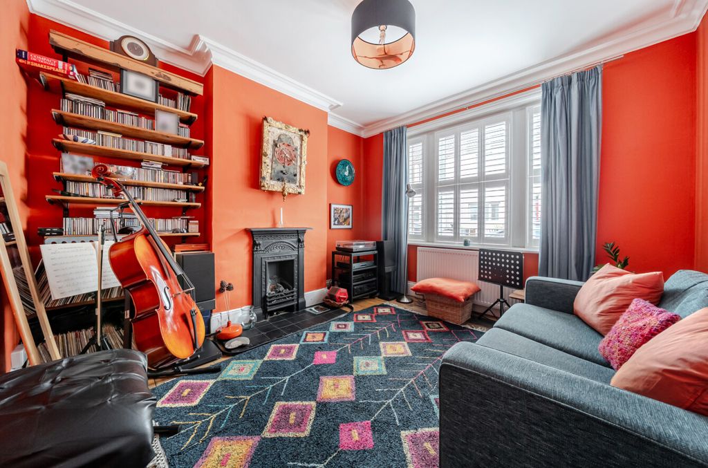 Property photo 2 of 20 1410161-4-698Db4c...