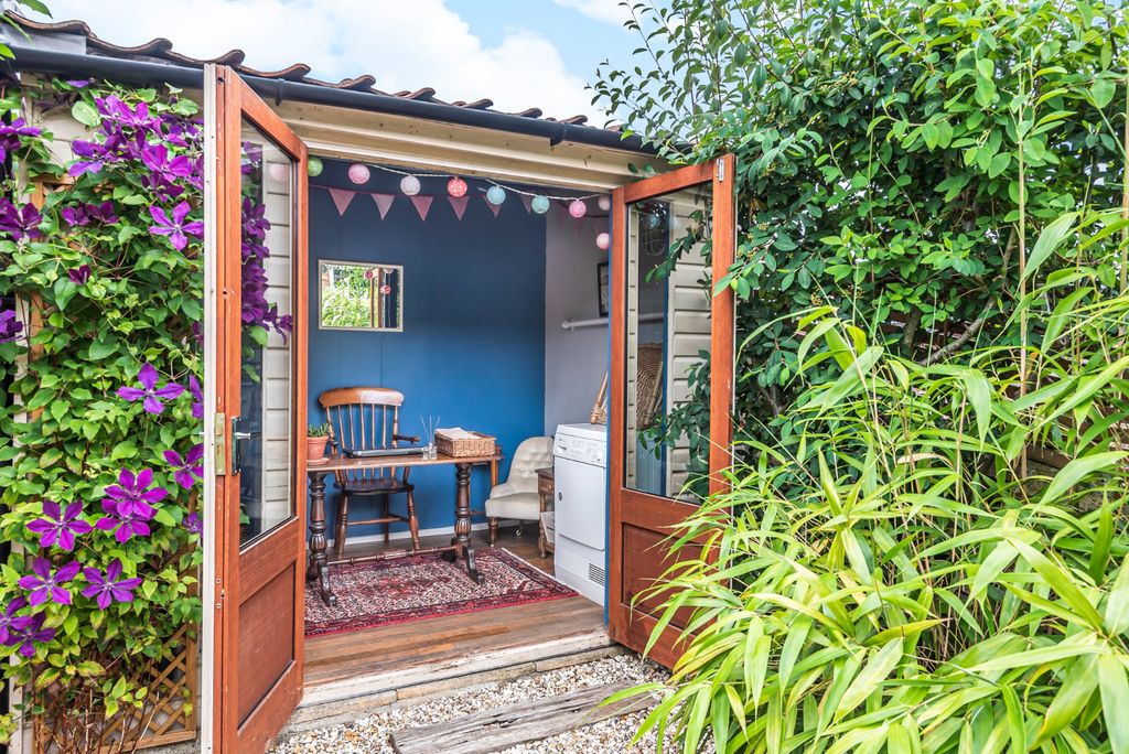 Property photo 1 of 11 Picture No. 22