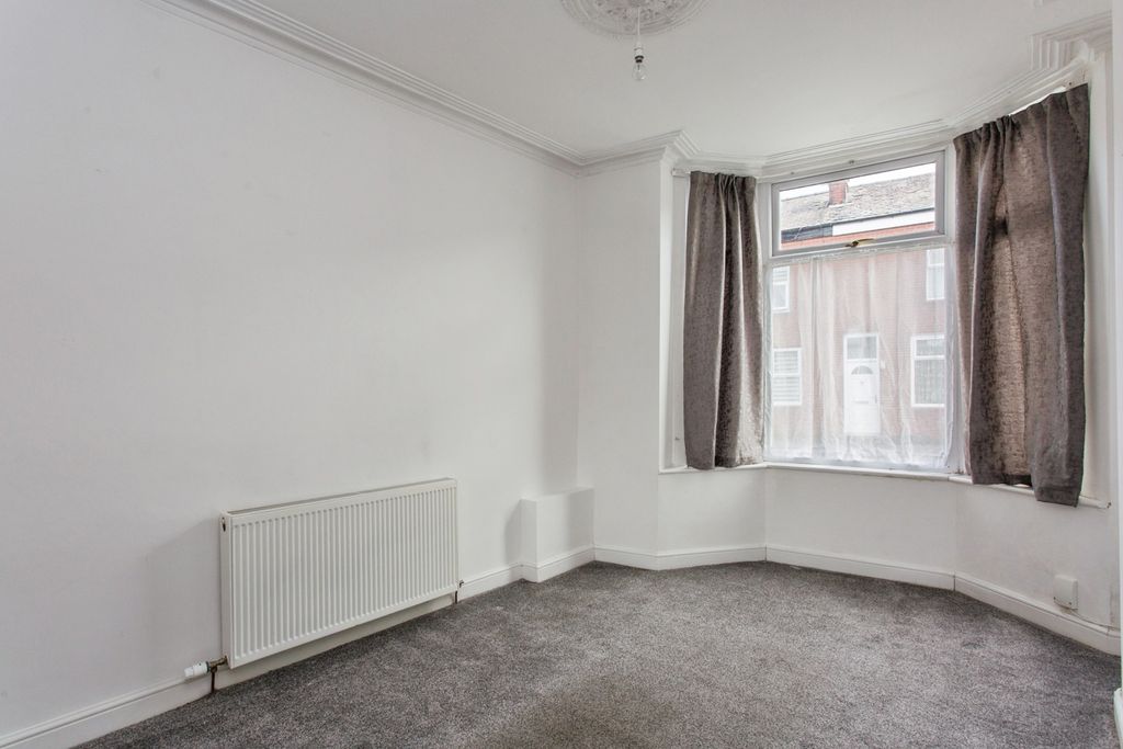 Property photo 2 of 16 Photo