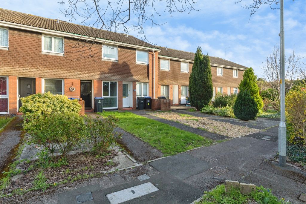 Property photo 2 of 18