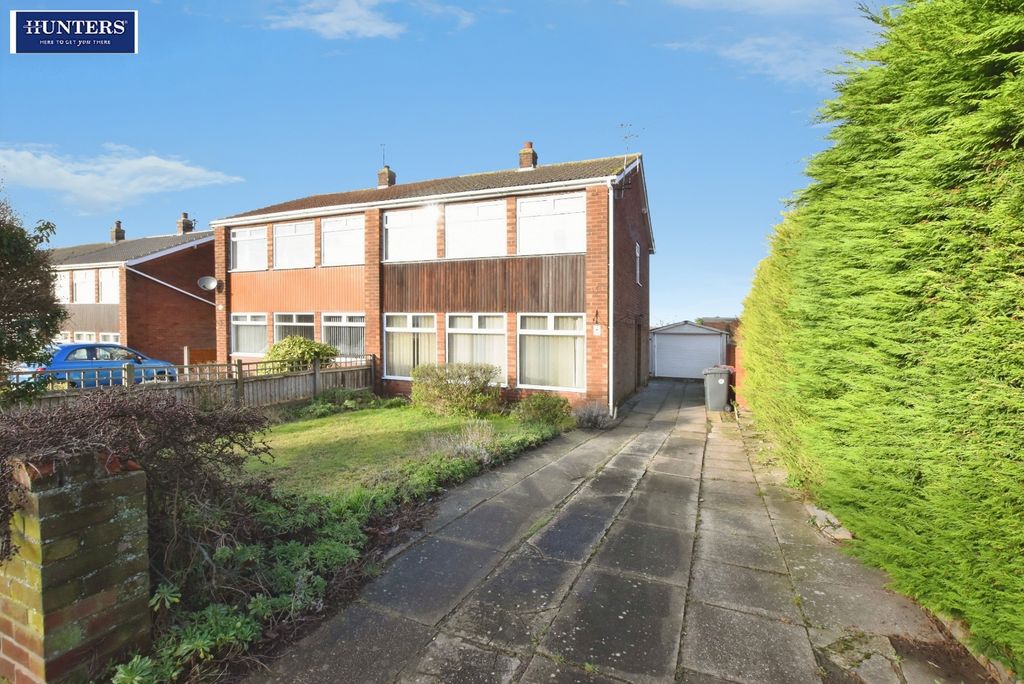 Property photo 1 of 19 Front