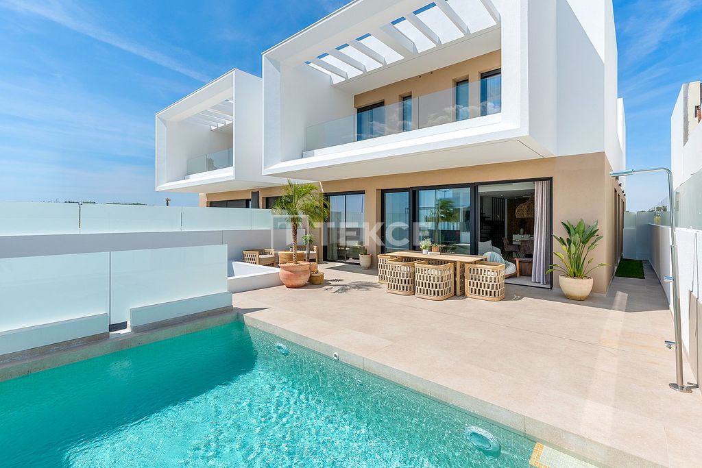 Property photo 1 of 41