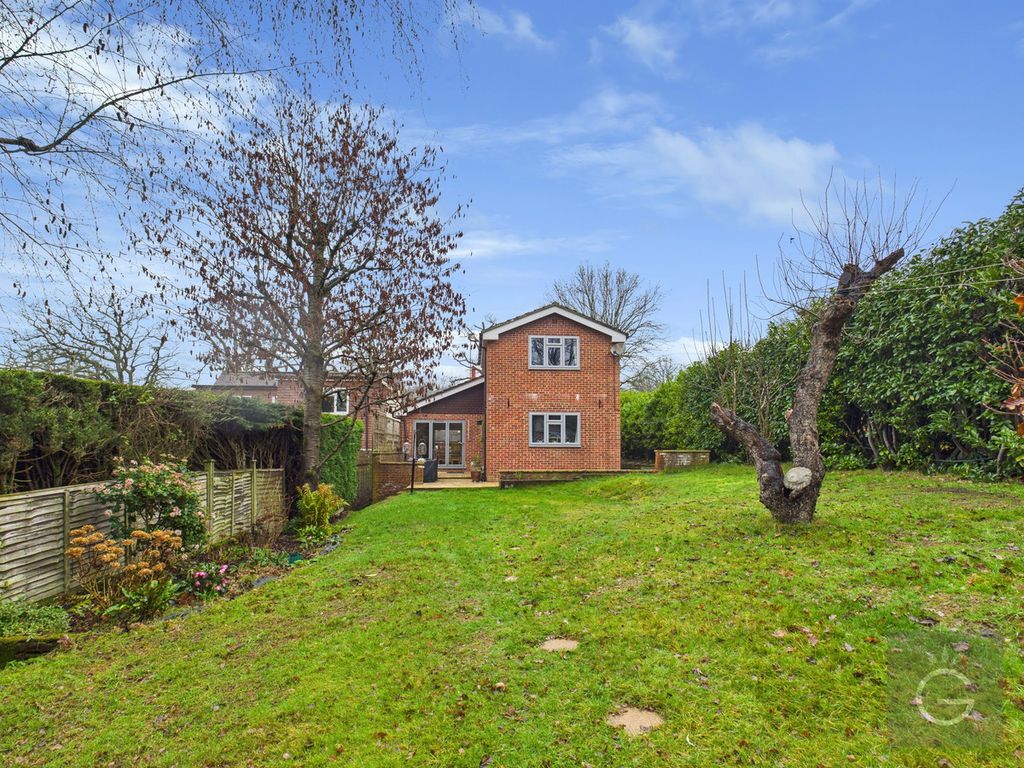 Property photo 2 of 27