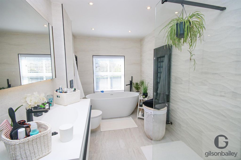 Property photo 2 of 17 Img_3335-2.Jpg