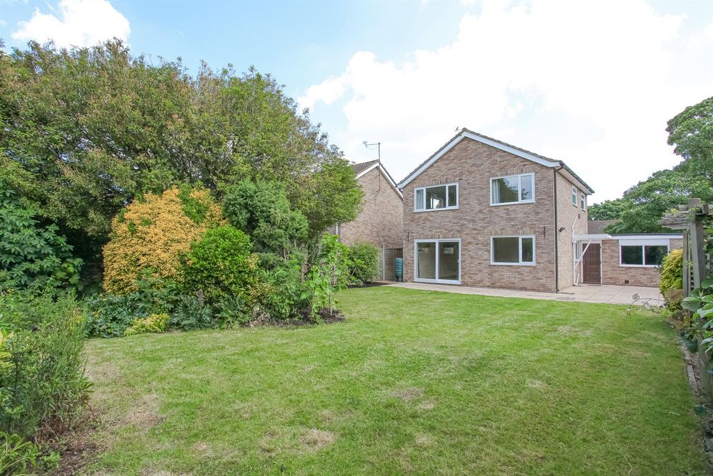 Property photo 2 of 14 Img_9744.Jpg