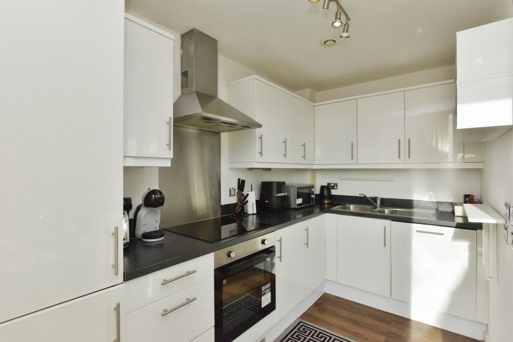Property photo 3 of 17