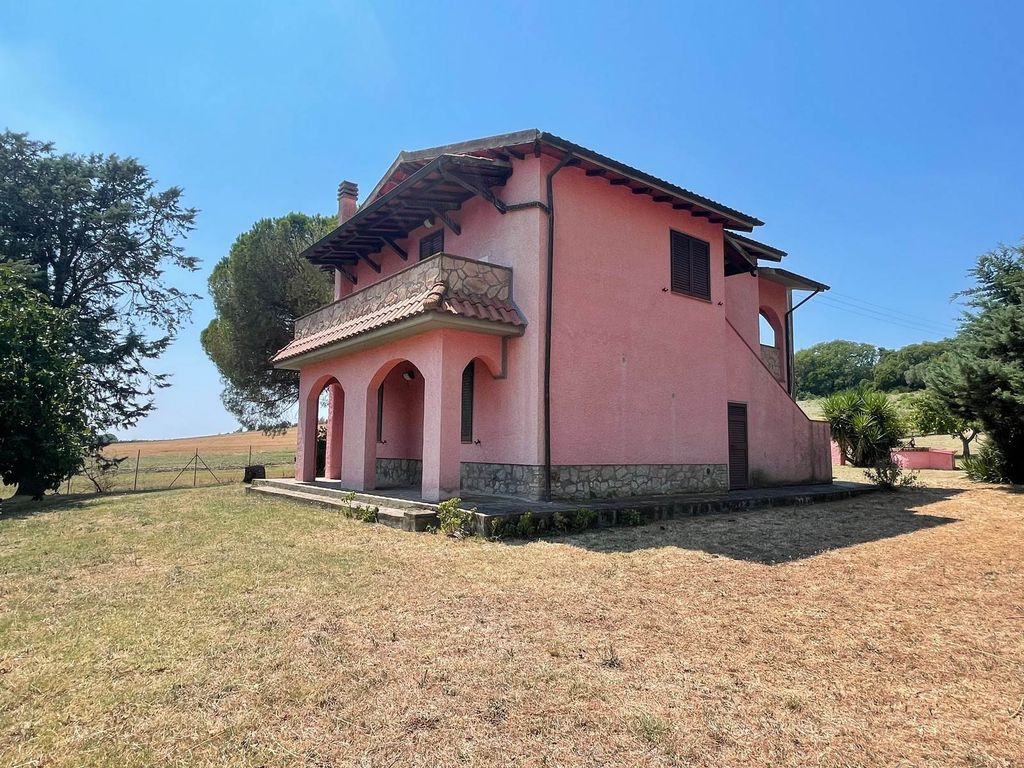 Property photo 1 of 24
