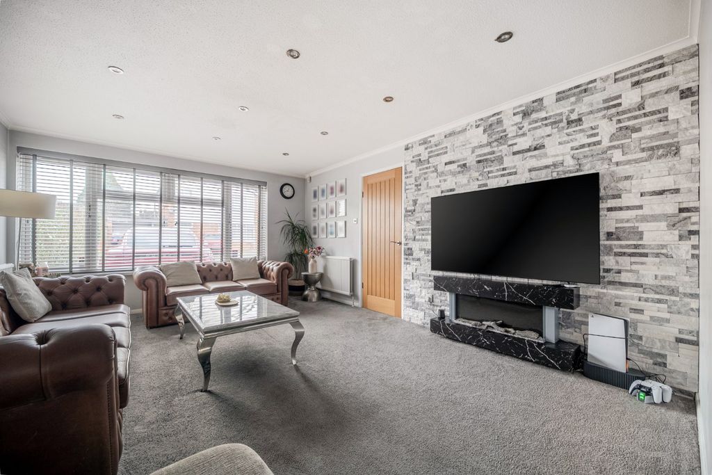 Property photo 2 of 19 Living Room