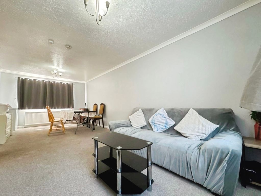Property photo 2 of 10 Pbox-Img.Jpg